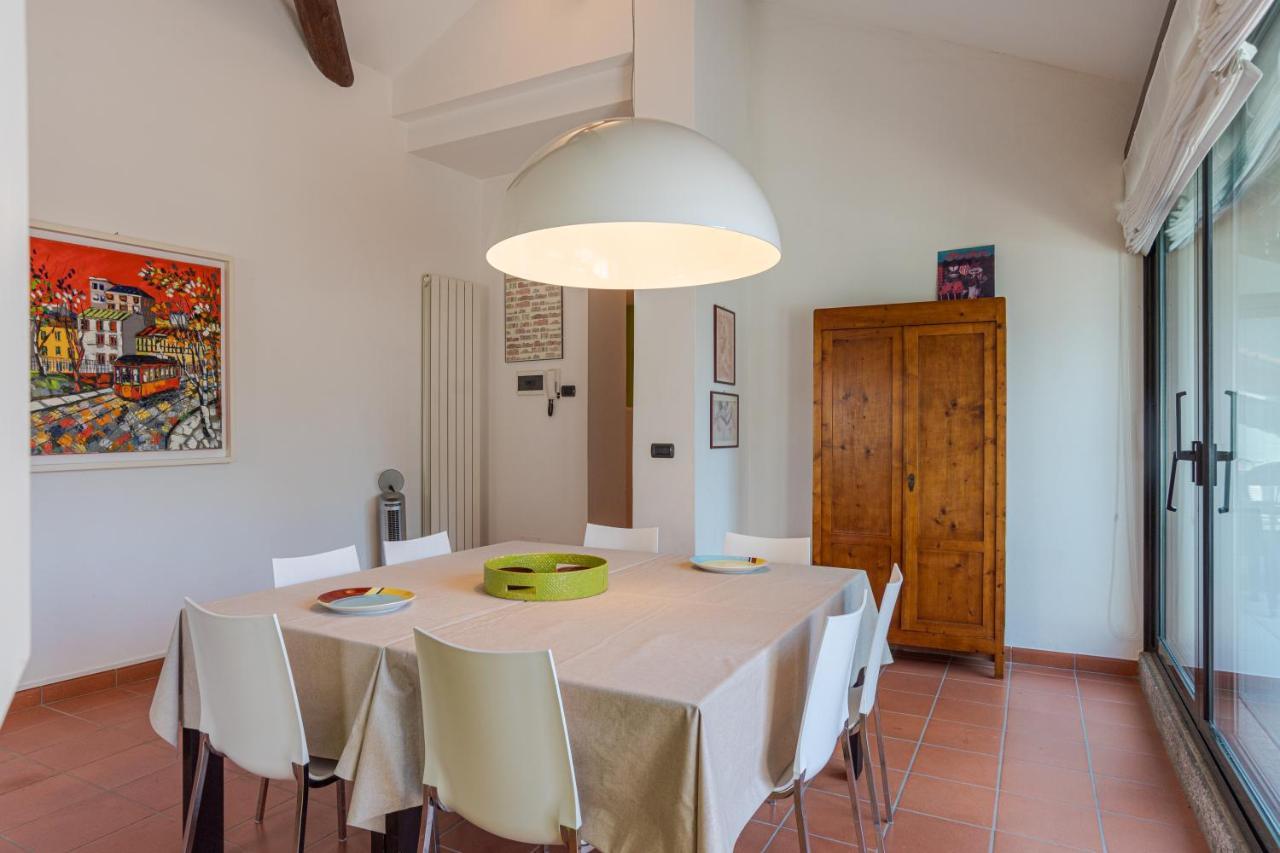 Apt With Terrace And Shared Pool! Lake View! Διαμέρισμα Nesso Εξωτερικό φωτογραφία