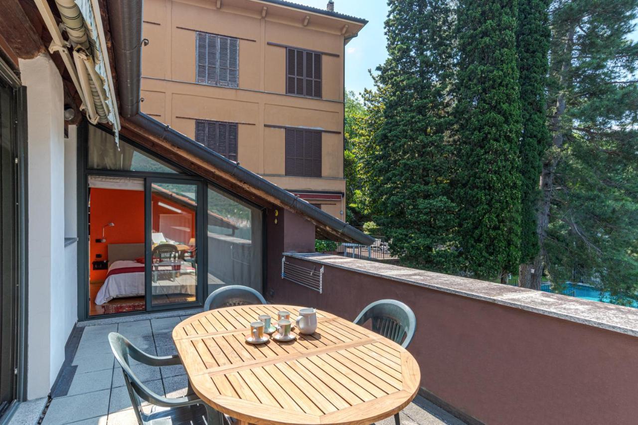 Apt With Terrace And Shared Pool! Lake View! Διαμέρισμα Nesso Εξωτερικό φωτογραφία