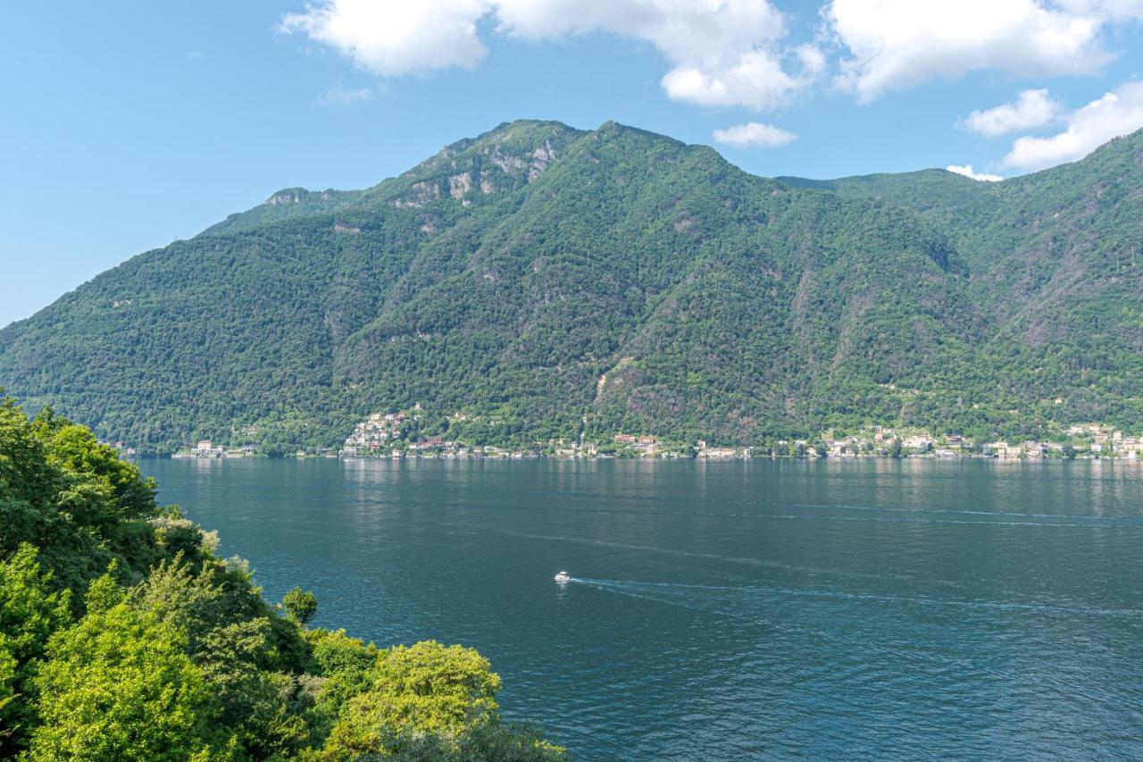 Apt With Terrace And Shared Pool! Lake View! Διαμέρισμα Nesso Εξωτερικό φωτογραφία